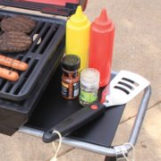 side table of 200 series portable propane grill image number 6