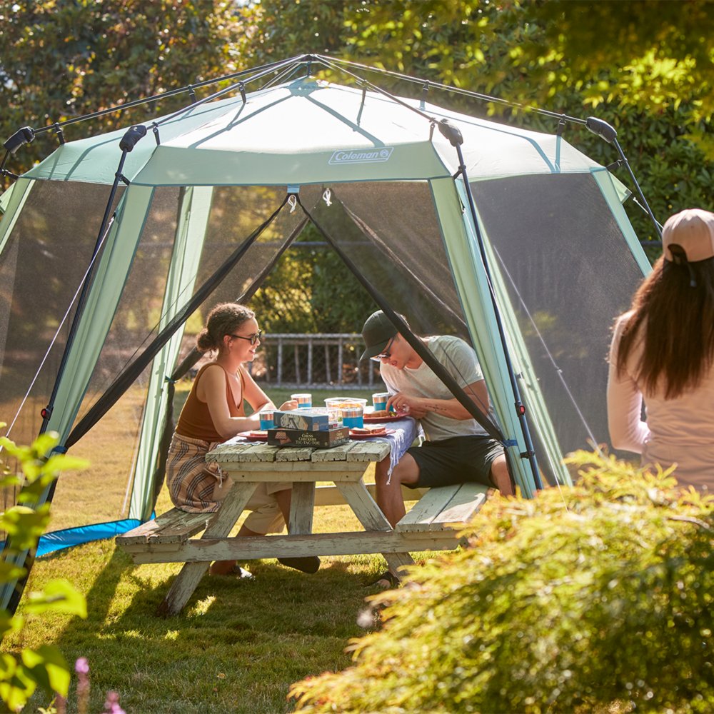 Screened canopy shop for camping