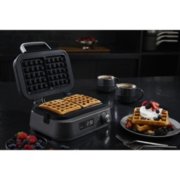 waffle maker image number 3