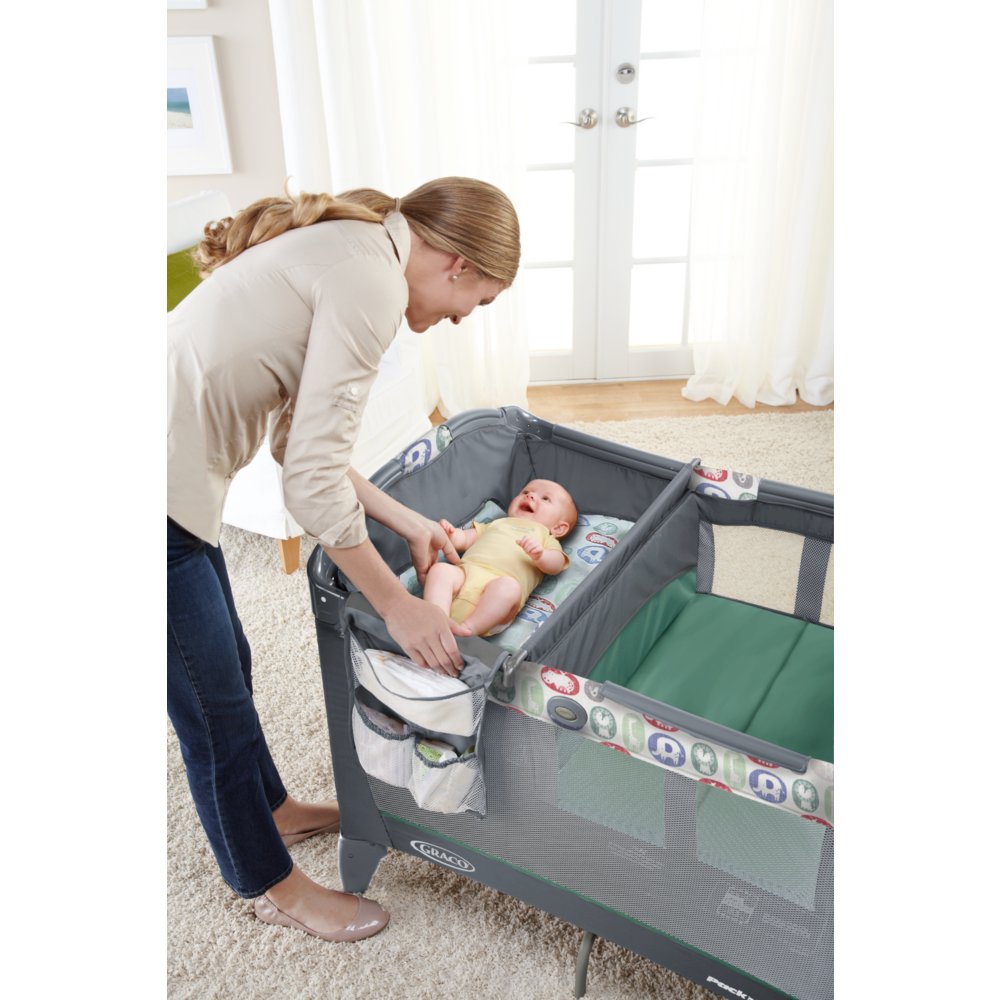 Playpen with shop changing table