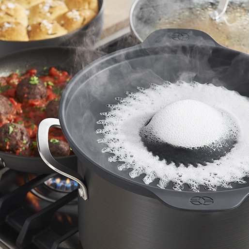 https://newellbrands.scene7.com/is/image/NewellRubbermaid/Calphalon_LP_CookwareCLP_Carousel_Category?fmt=jpeg