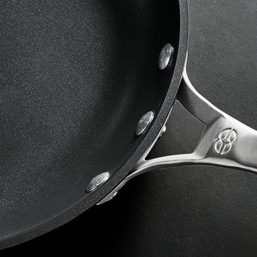 Nonstick Pan Care: How to Clean, Maintain, and Use Your Cookware