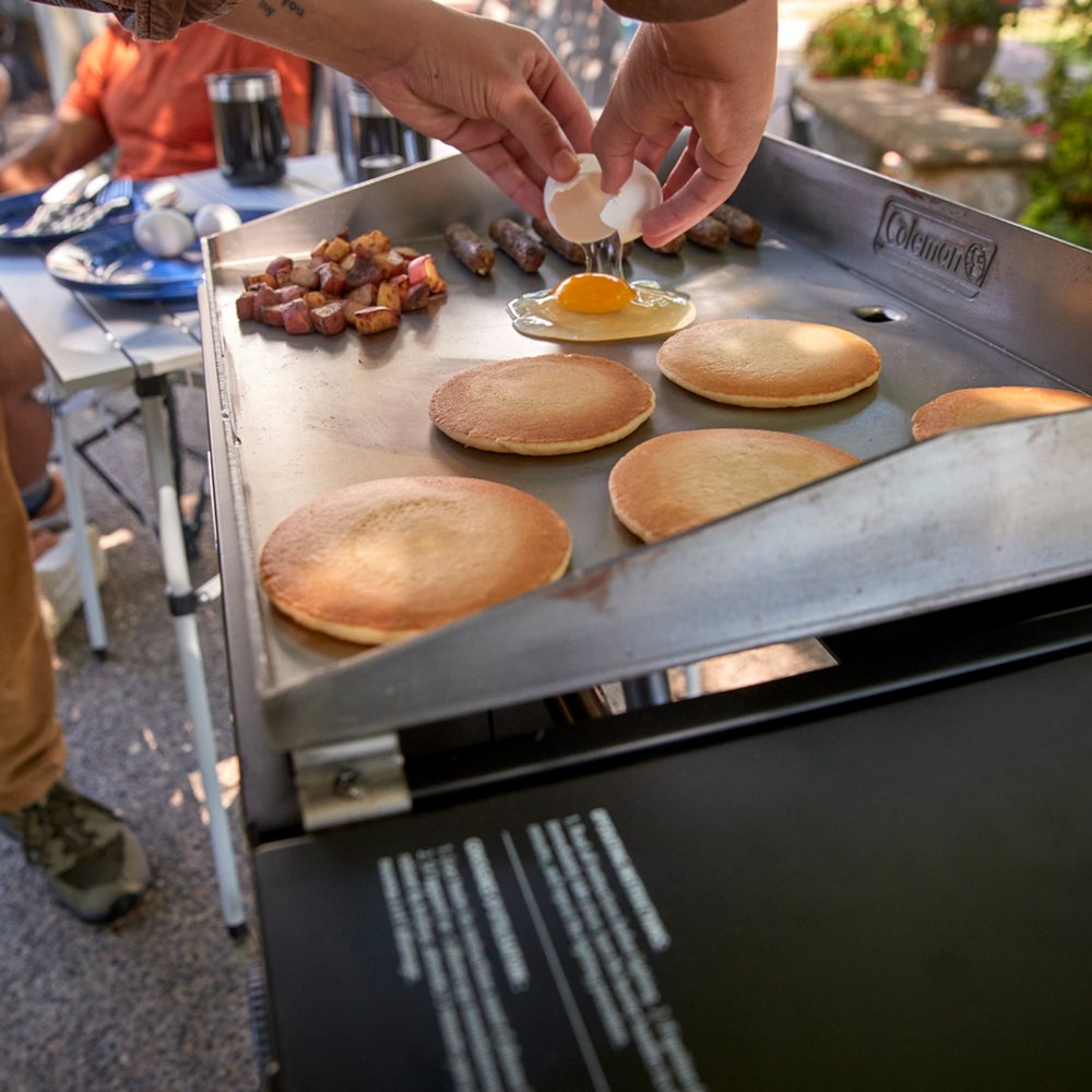 Coleman Roadtrip XLT Griddle - With Lid - Moosejaw