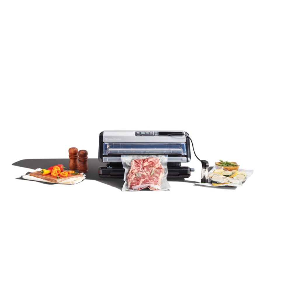 Foodsaver Vacuum Sealer With Express Bag Maker, Built-in Handheld Sealer,  And Bags And Roll Starter Kit - Black - Fm5200 : Target