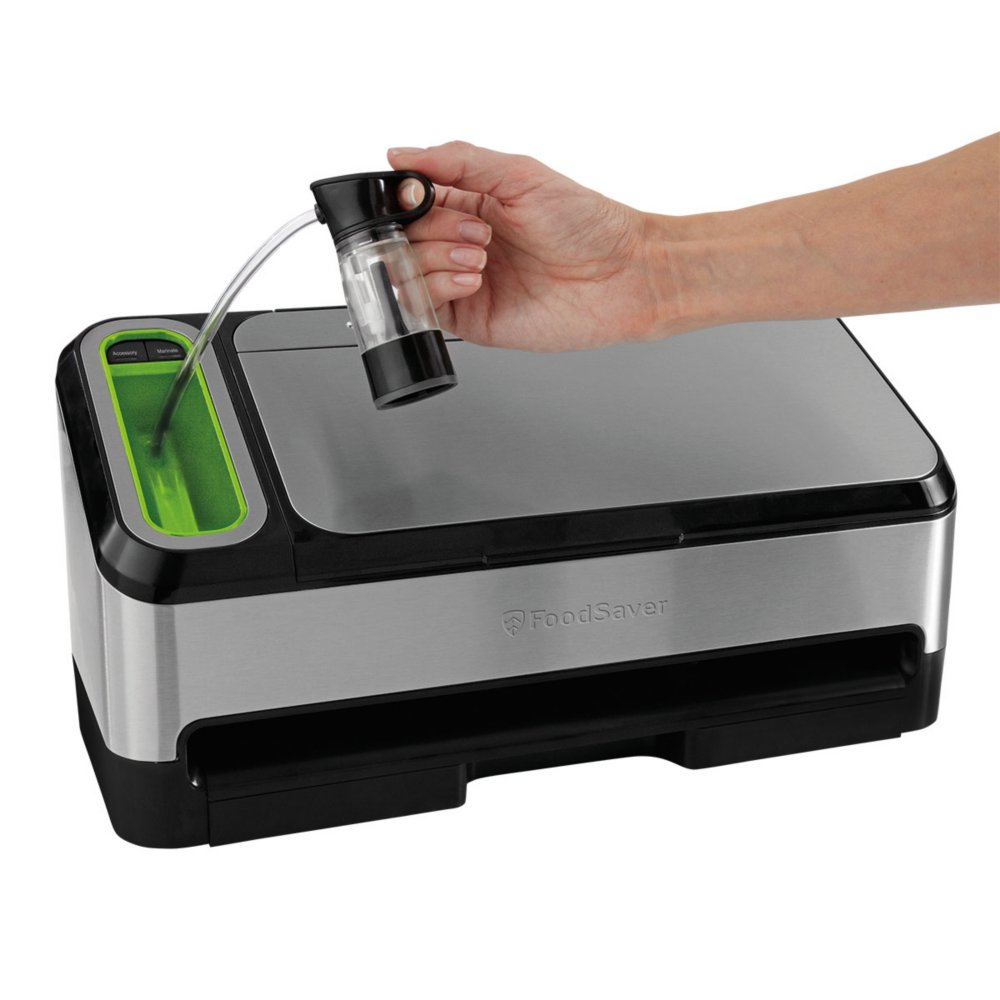 FoodSaver® 4800 Series 2-in-1 Automatic Vacuum Sealing System with Starter  Kit, v4840